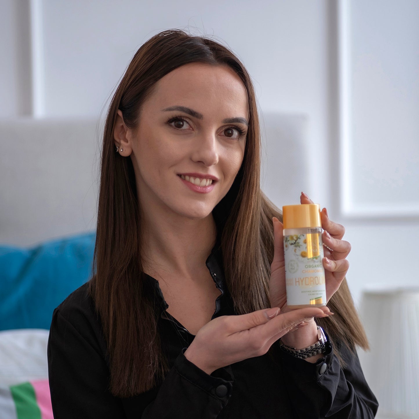 Био Вода от Лайка - Hydrolina при чувствителна кожа