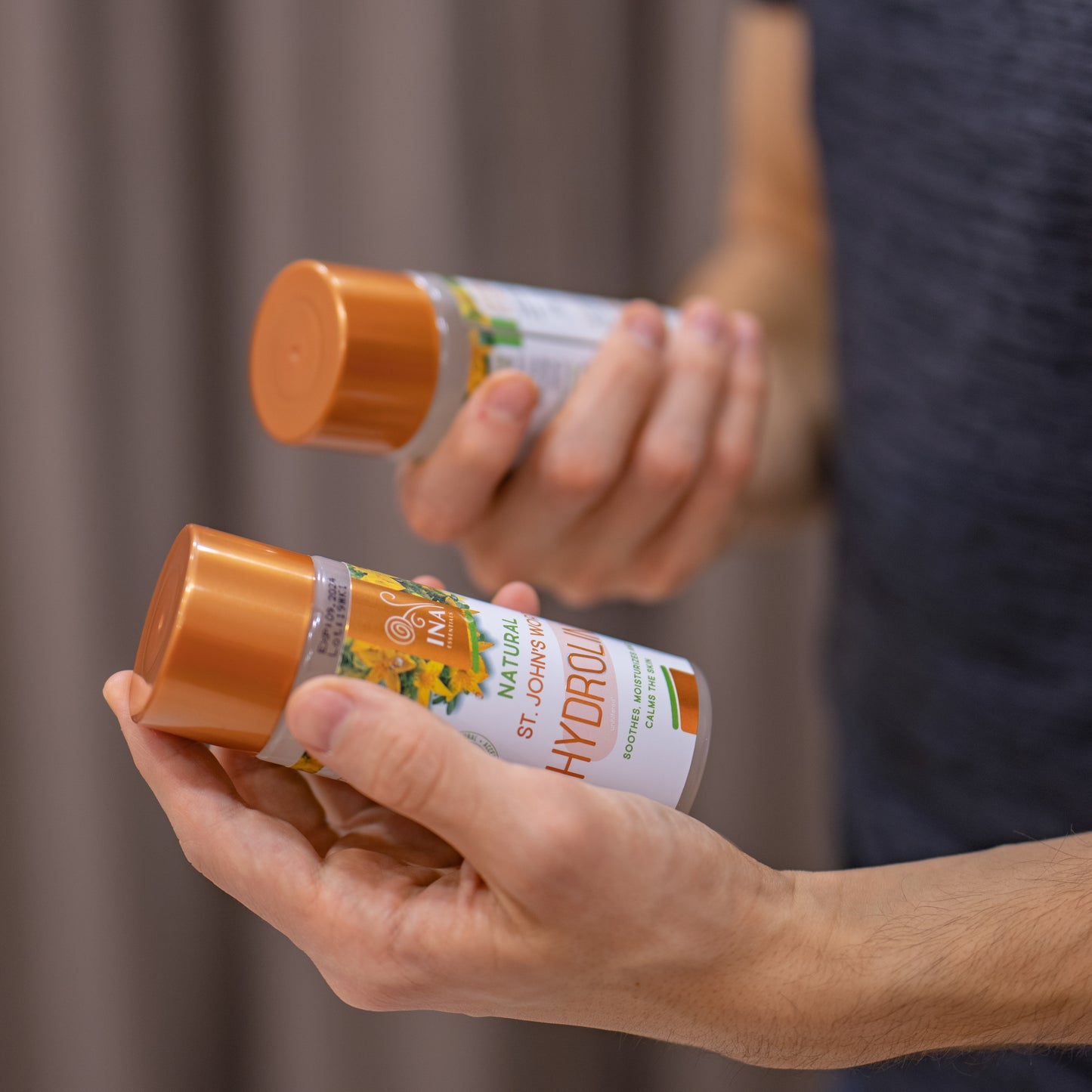 Вода от Жълт Кантарион - Hydrolina при много суха и грапава кожа