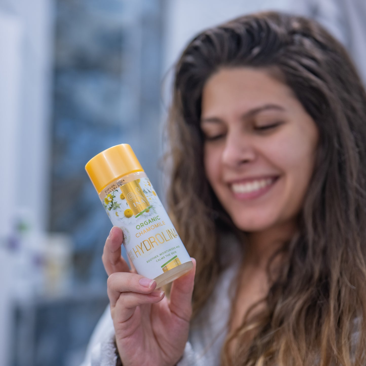 Био Вода от Лайка - Hydrolina при чувствителна кожа