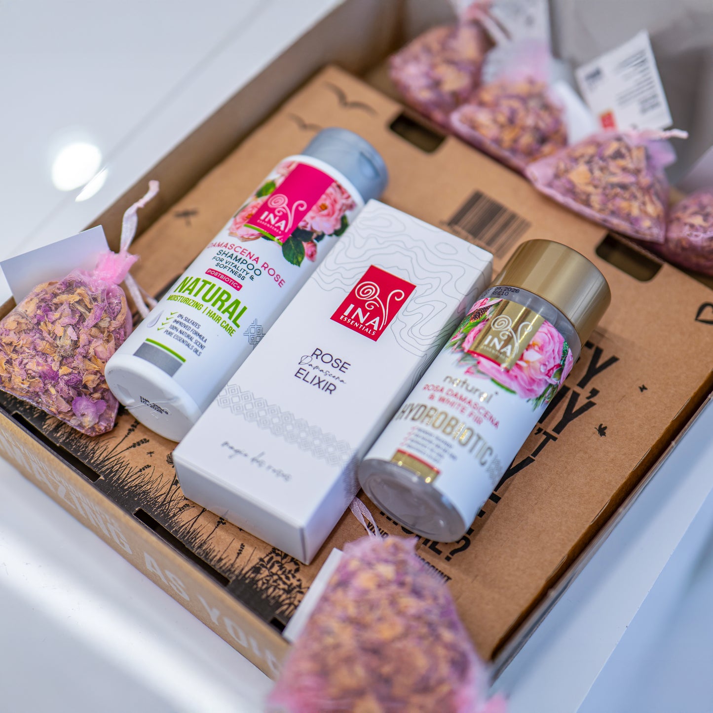 Купете 1 серум Rose Elixir, Получете 2 Продукта Безплатно